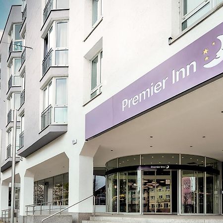 Premier Inn Stuttgart Bad Cannstatt Exterior photo