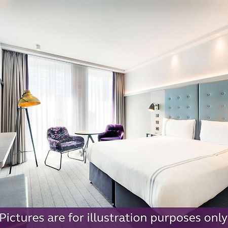 Premier Inn Stuttgart Bad Cannstatt Room photo
